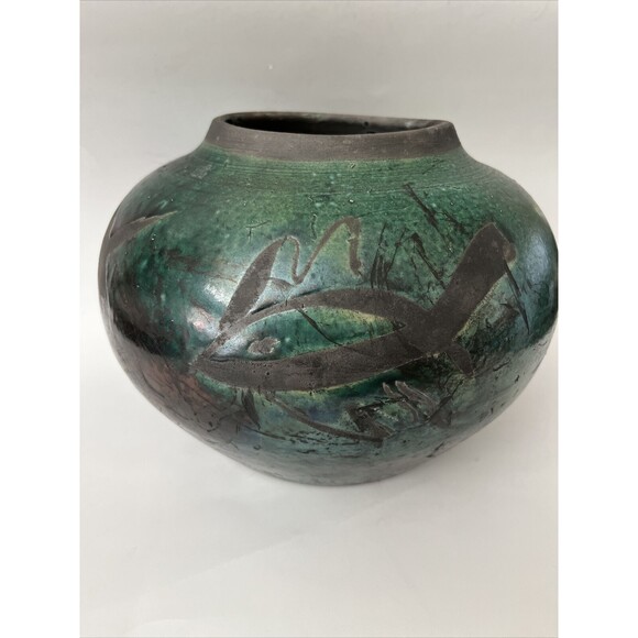 Raku Iridescent Green Tubac Signed Fish Art Pottery Vase Pot 8.5” Large - Picture 6 of 11